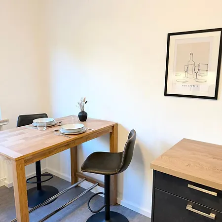 Апартаменты Stilvolles Mit Balkon Nahe Bremen Дельменхорст